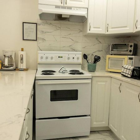 Heart Of Mtr For Memorable Experience 7Minmetro 2 Backyard Fully Equipped Villa Montreal Ngoại thất bức ảnh