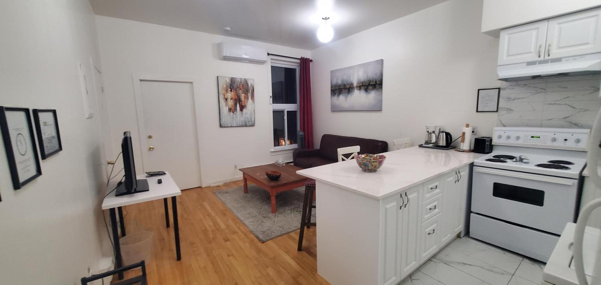 Heart Of Mtr For Memorable Experience 7Minmetro 2 Backyard Fully Equipped Villa Montreal Ngoại thất bức ảnh