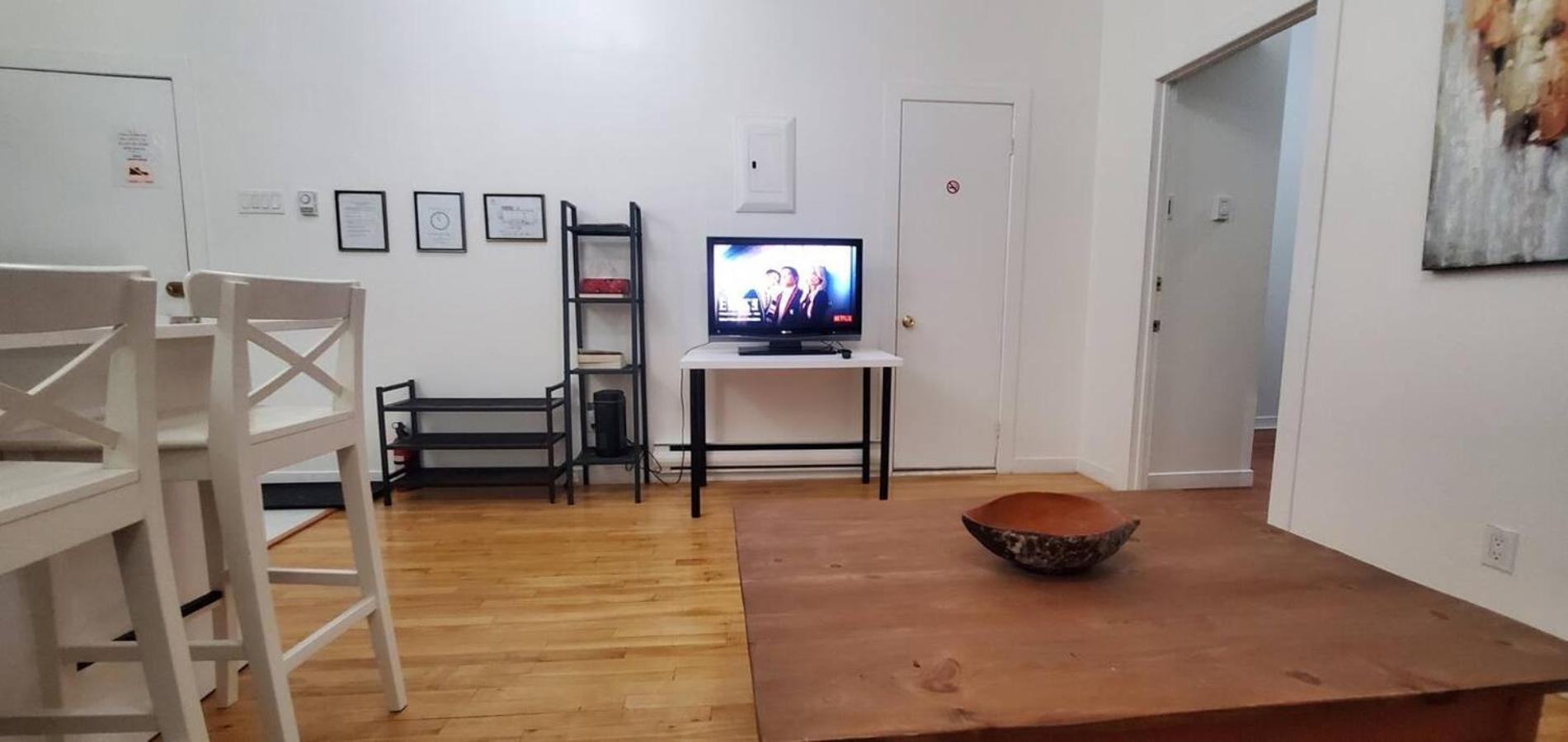 Heart Of Mtr For Memorable Experience 7Minmetro 2 Backyard Fully Equipped Villa Montreal Ngoại thất bức ảnh